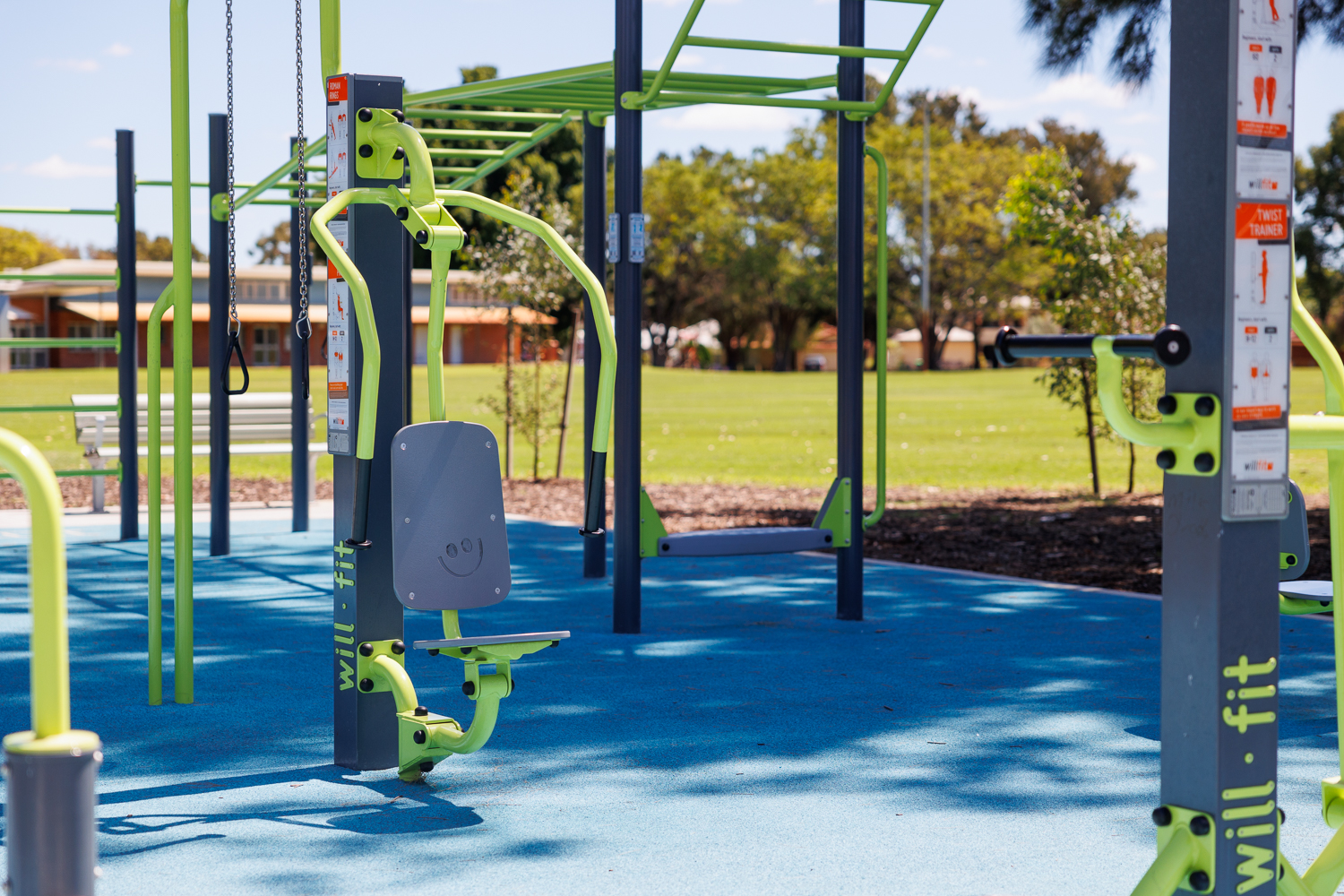 Outdoor exercise equipment