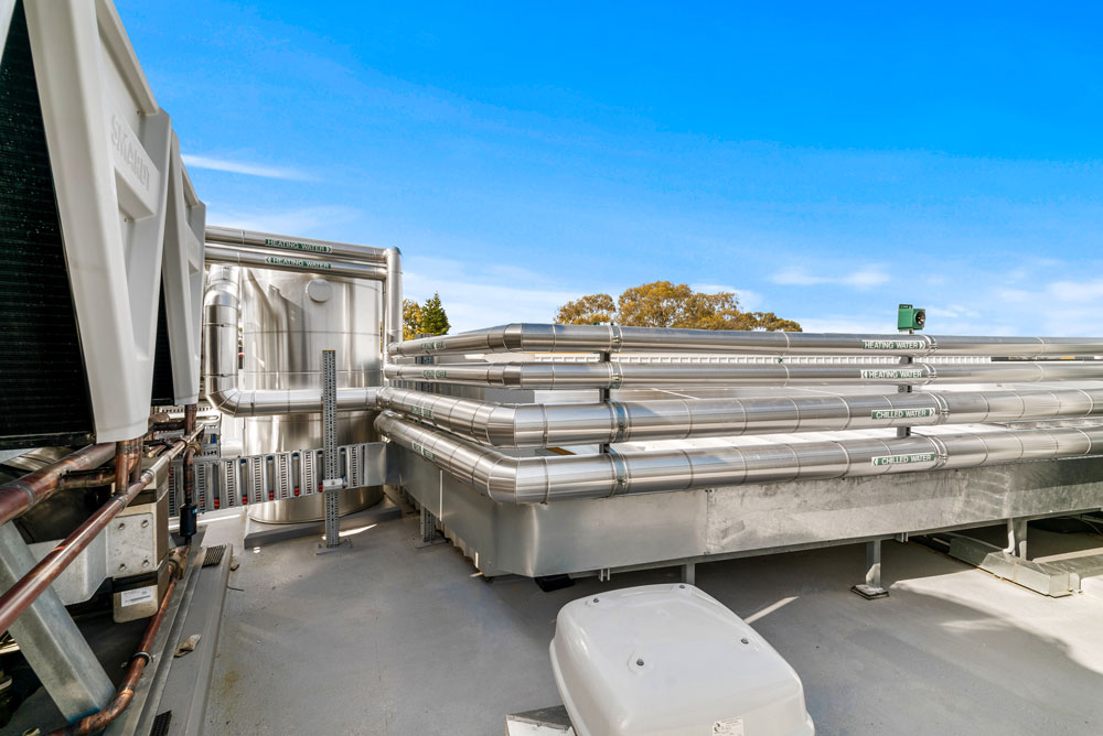 Rooftop pipes system