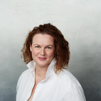 Helen Curtis headshot