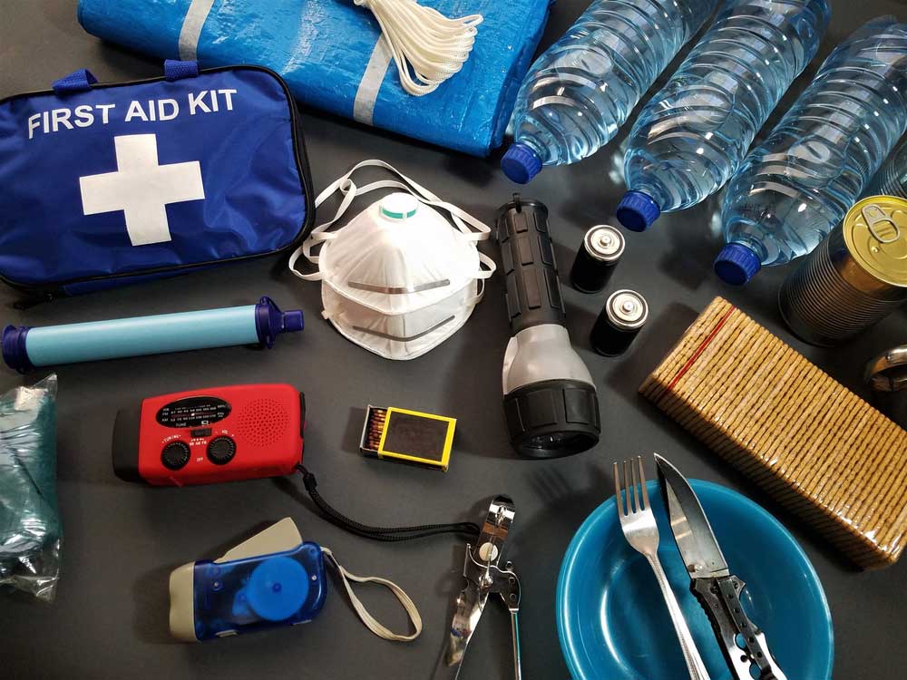 Assorted items from an emergency kit.